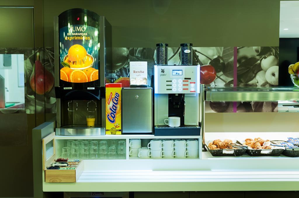 Hotel Ibis Styles Lleida Torrefarrera Eksteriør billede