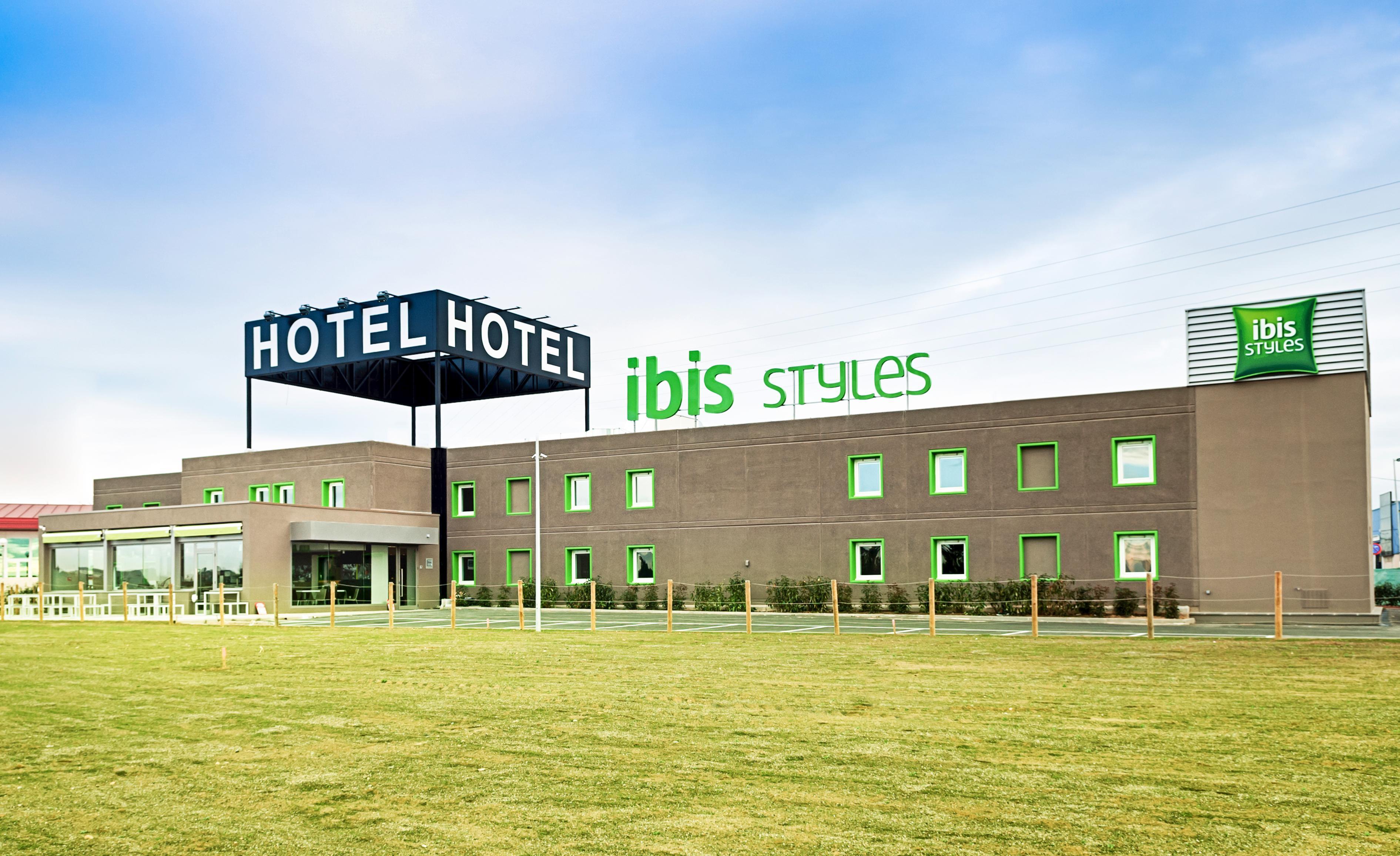 Hotel Ibis Styles Lleida Torrefarrera Eksteriør billede