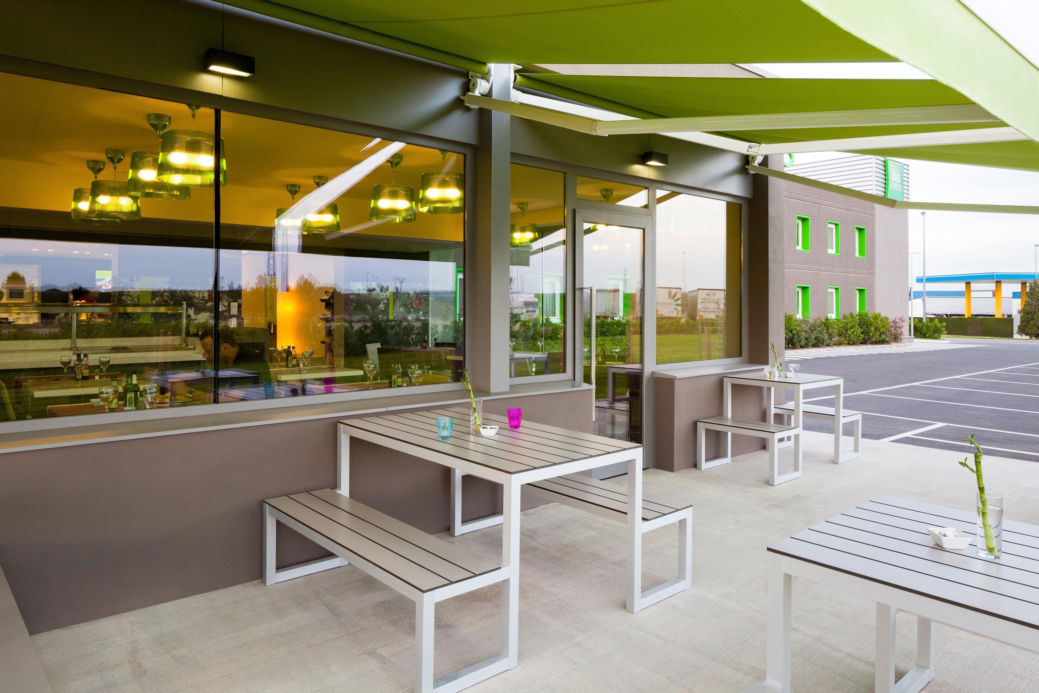 Hotel Ibis Styles Lleida Torrefarrera Eksteriør billede
