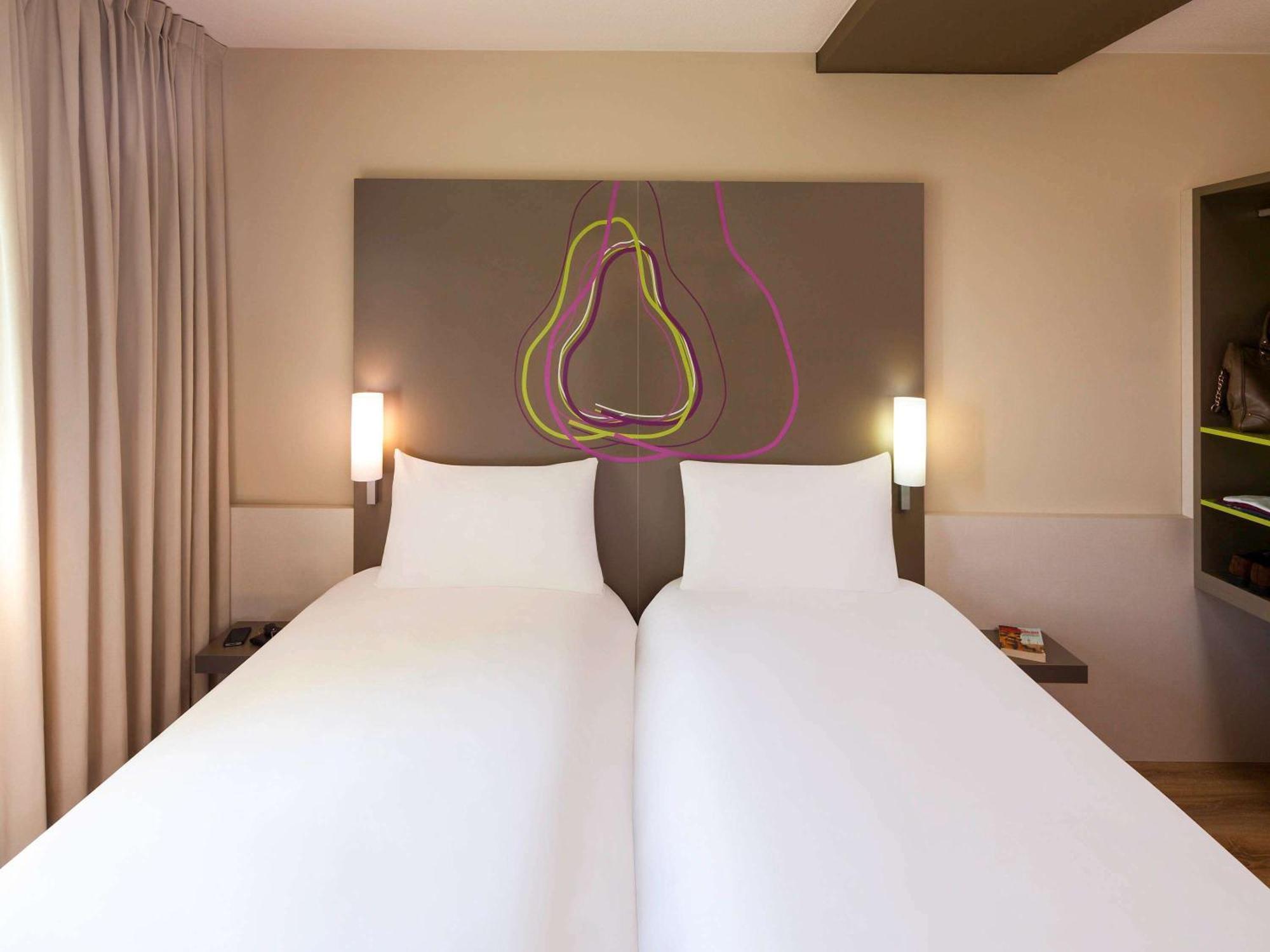 Hotel Ibis Styles Lleida Torrefarrera Eksteriør billede