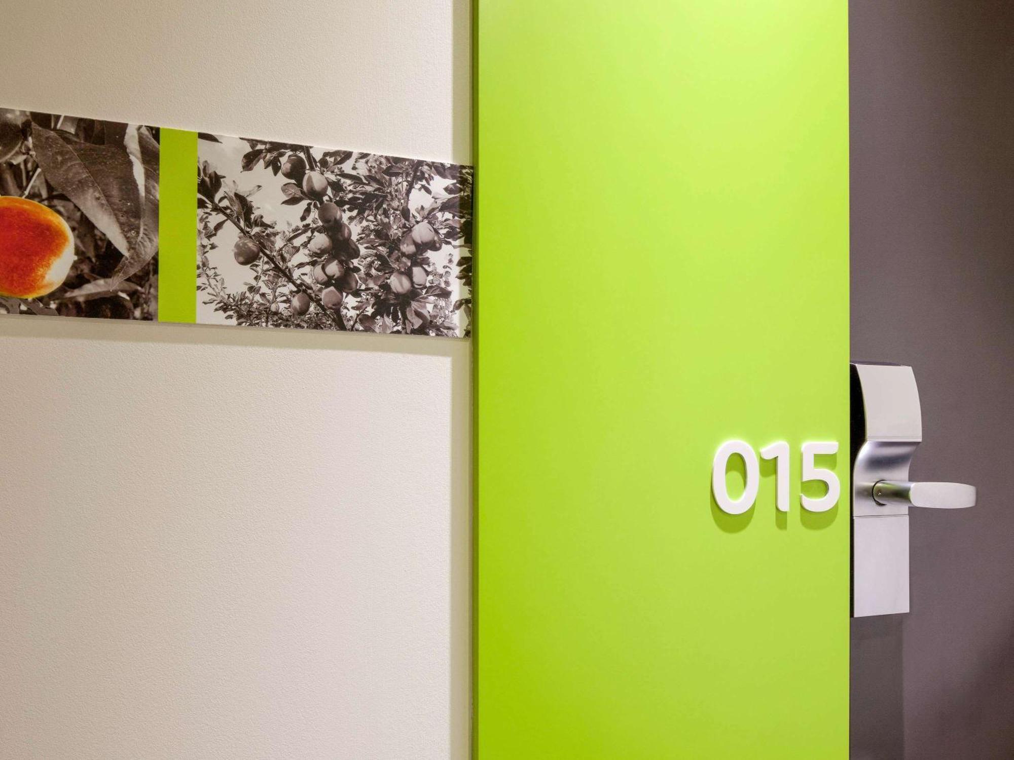 Hotel Ibis Styles Lleida Torrefarrera Eksteriør billede